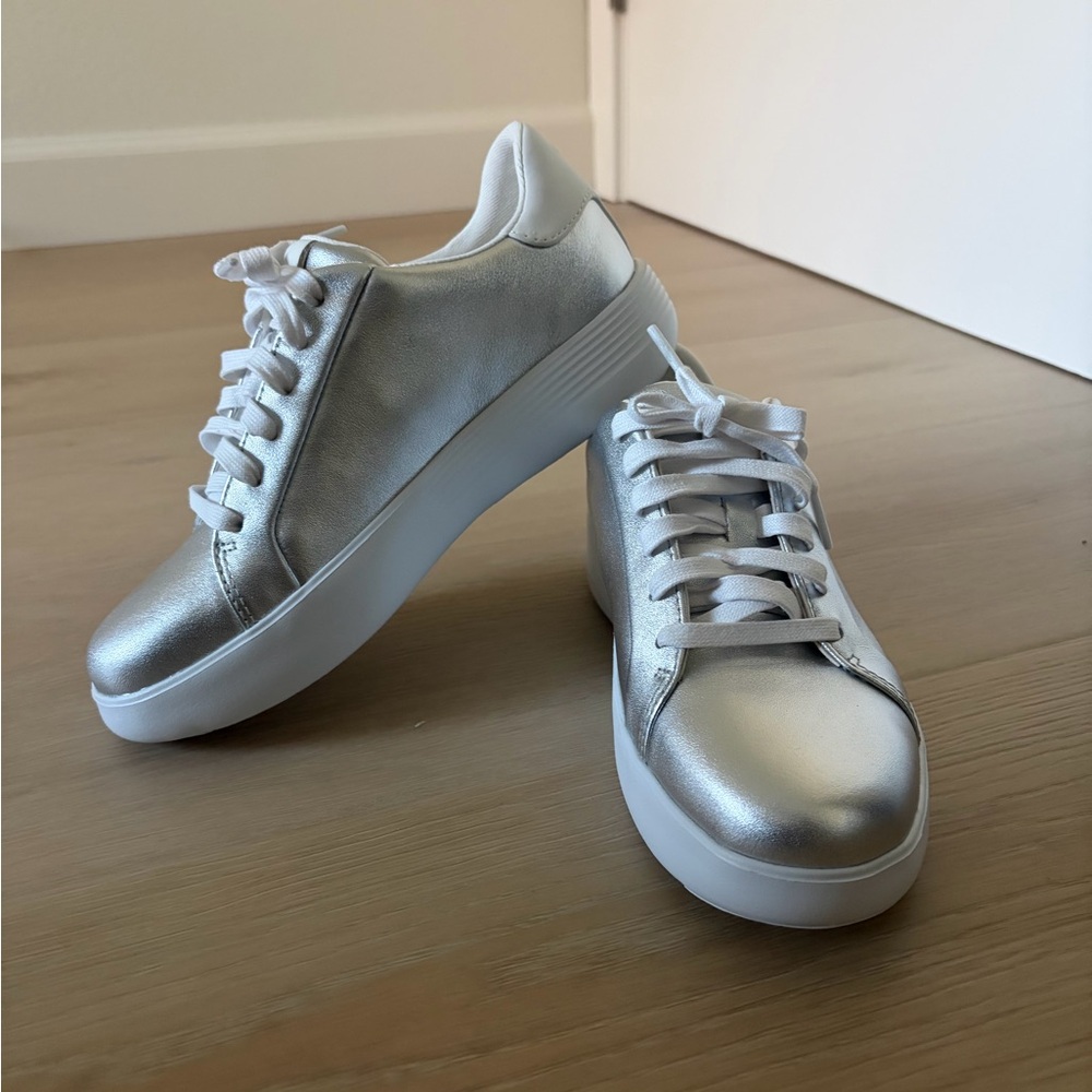 NWT Joy Platform Sneaker w/ Box